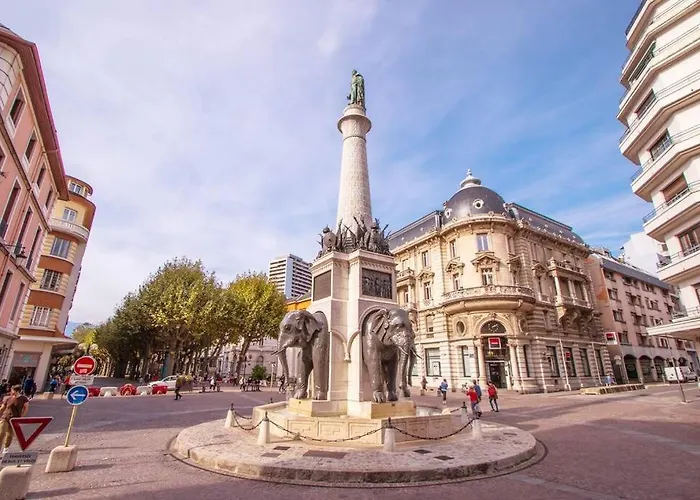 Vue Imprenable Avec Terrasse De 100 M2